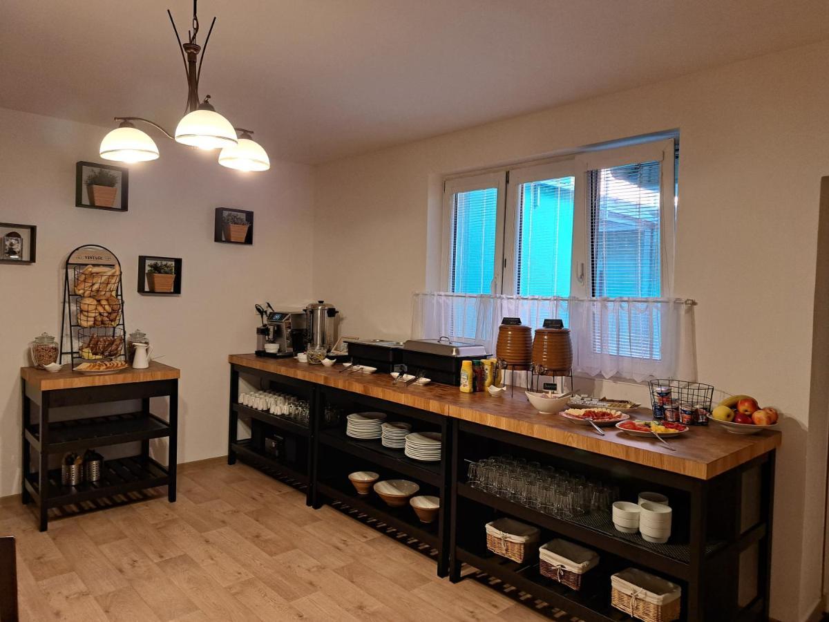 Apartman U Sudu Kobylí Exterior foto
