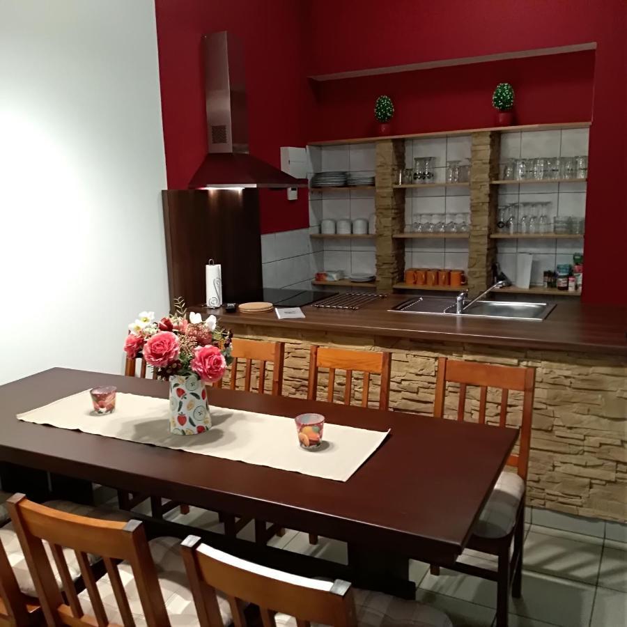 Apartman U Sudu Kobylí Exterior foto